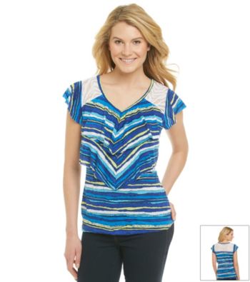 AGB® Short Sleeve V-Neck Lace Shoulder Ruffle Front Knit Top
