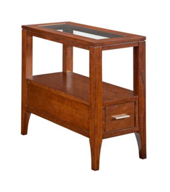 Broyhill® Arland Chairside Table