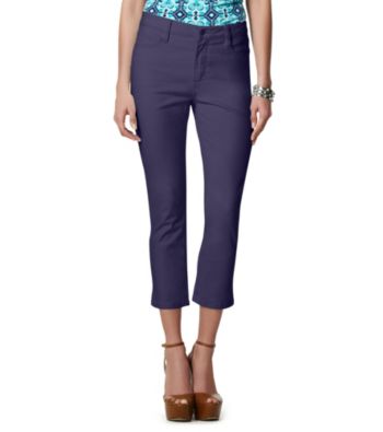 Jones New York Signature® Petites' Chelsea Cuffed Capri