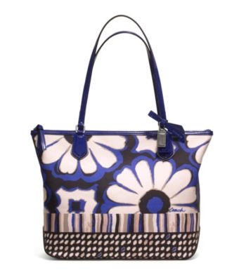 COACH POPPY SMALL TOTE IN FLORAL SCARF PRINT
