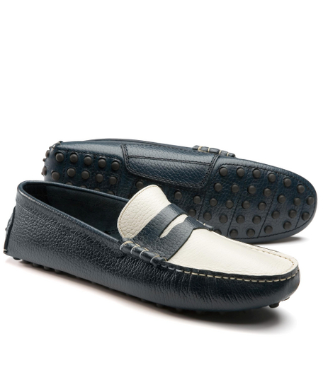 Calfskin embossed with deerprint. Classic rubber driving sole. Made in Portugal.