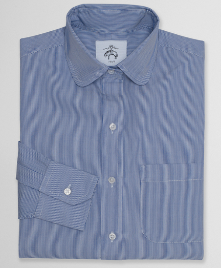 Cotton broadcloth. Mother-of-pearl buttons. Signature locker loop at neck. Machine wash. Made in the USA.