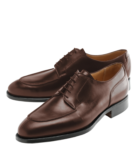 Expertly crafted for Brooks Brothers in fine calfskin. Leather lining and soles. Geniune Goodyear we