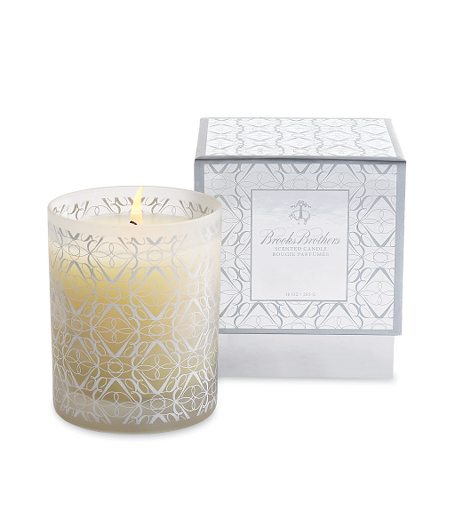 A festive blend of mulled spices and zesty citrus, evoking warm memories for the holidays. Burn time 60+ hours. Etched glass candleholder. Brooks Brothers will donate 50% of the purchase price to St. Jude Children's Research Hospital. 9 oz. Made in tthe USA. Donations to St. Jude will be made on purchases of this product in the USA only.