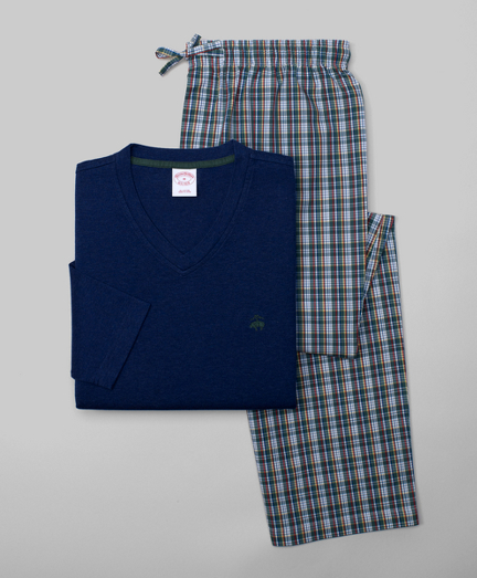 Solid long-sleeve cotton knit shirt with embroidered Golden Fleece� logo on chest. Cotton broadcloth lounge pants with drawstring elastic waist, side seam and back patch pockets. Machine wash. Imported.