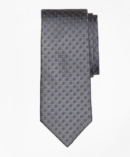 Framed Circle Tie