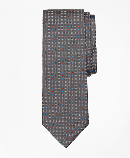 Alternating Squares Tie