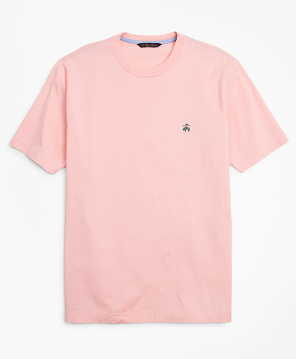 pink t shirt