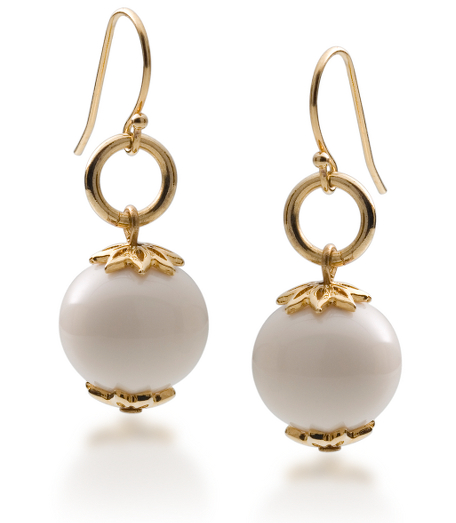 12mm ivory resin bead drop earring on French wire. 1.5" long. Imported.
