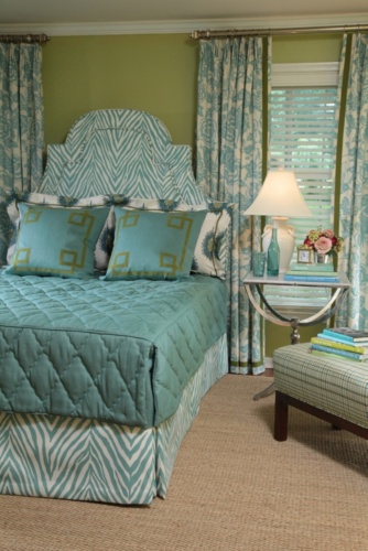 Coverlet-Fitted at Mattress Edge