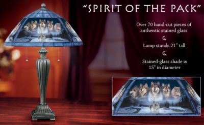 Spirit Of The Pack Collectible Wolf Art Table Lamp - Collectible Wolf Art Table Lamp! Decorative Stained Glass Shade with Artist Al Agnew Design! Exclusive Unique Home Decor!