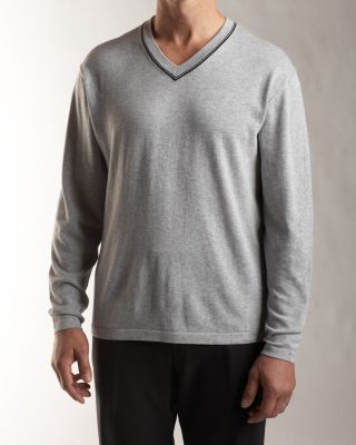 B&T Broadbeach  V-neck