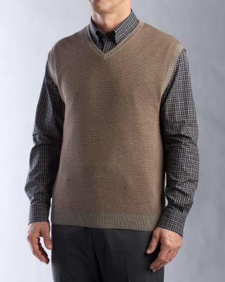Men's Distinctive V-neck Vest