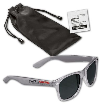 Fashion Sunglasses & Lens Cleaning Wipes In A Pouch