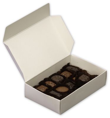 White One-Piece Candy Boxes, 5 1/2 x 2 3/4 x 1 3/4' - Gifts Baskets Wholesale Supplies Shop