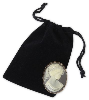 Black Velvet Pouches, 3 x 4' - Gifts Baskets Wholesale Supplies Shop