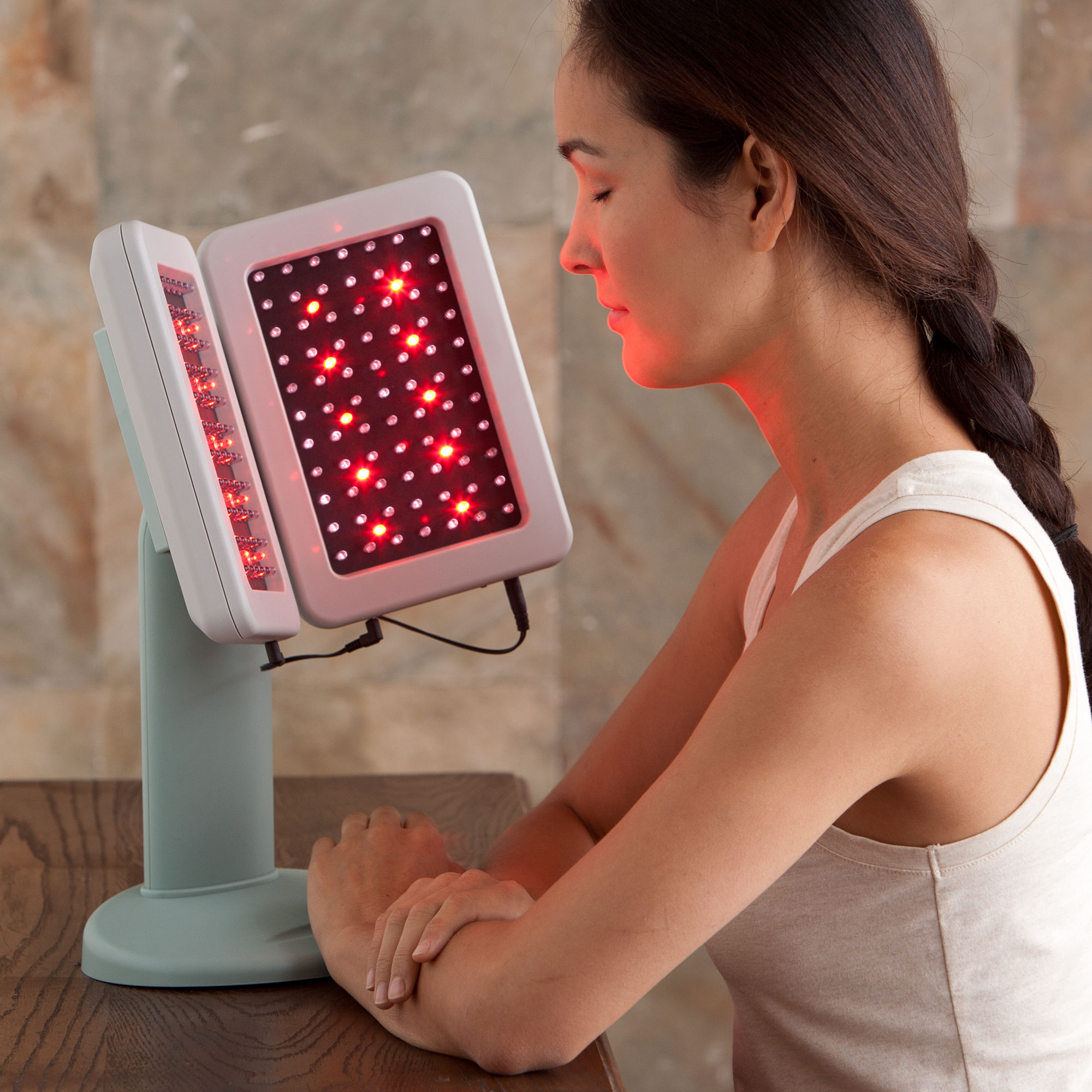  Deep Penetrating Light Therapy Device 