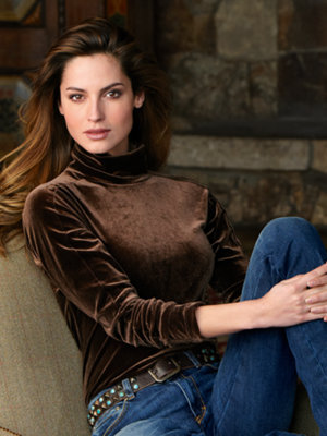 plush nouveau t-neck