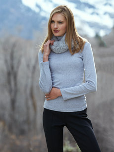 kathrin t-neck