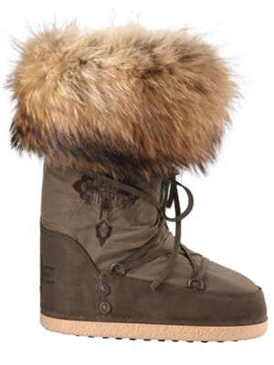peace lunar boot