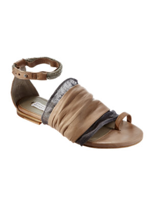 lia sandal
