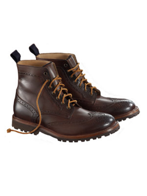 wingtip hiker boot