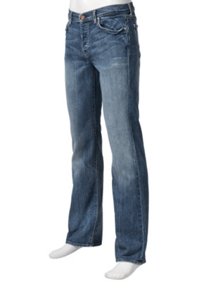 straight leg nakita jean
