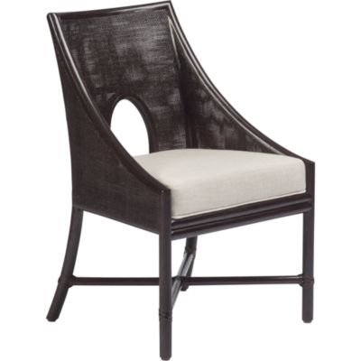 Shown in: Dark Tobacco finish with Lenno Ecru Linen fabric