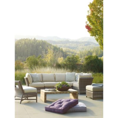 Shown In: Driftwood finish with SBFG115 fabric