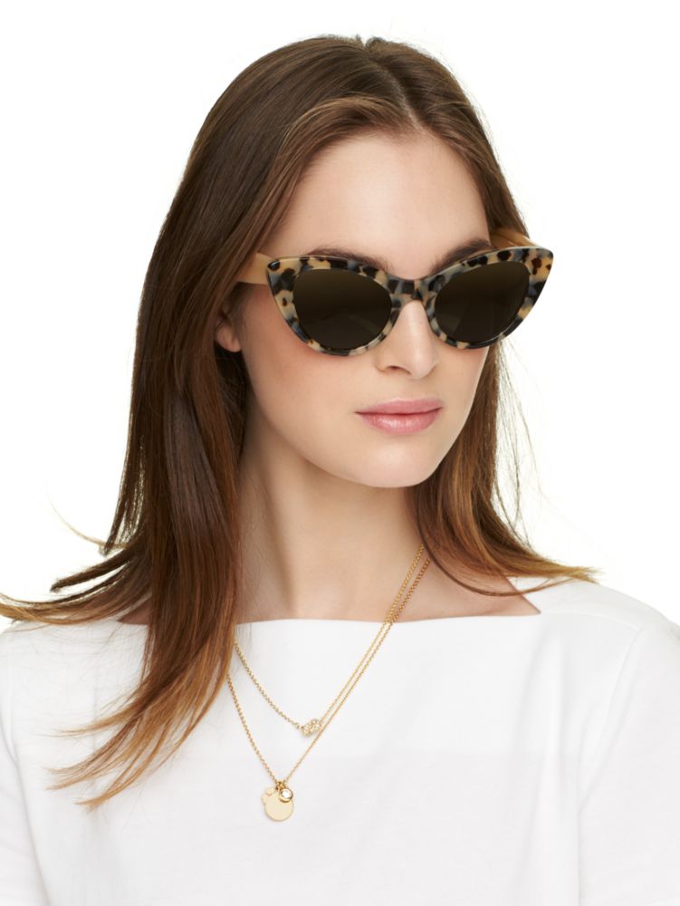Cute tortoiseshell cat eye sunnies