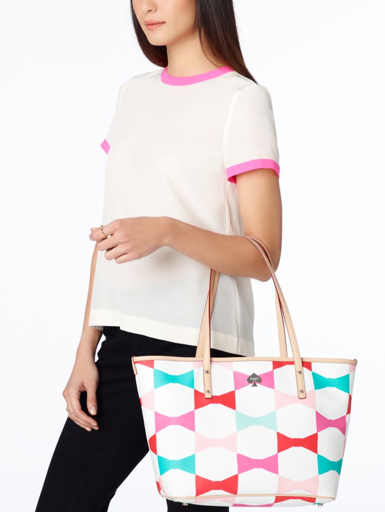 abstract signature bow small harmony