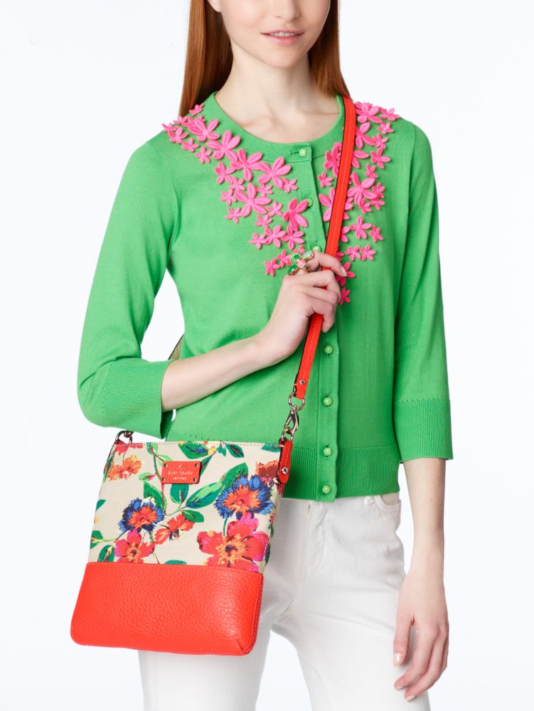 grove court floral cora