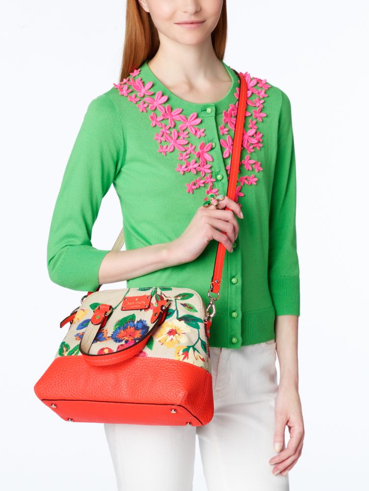 grove court floral maise