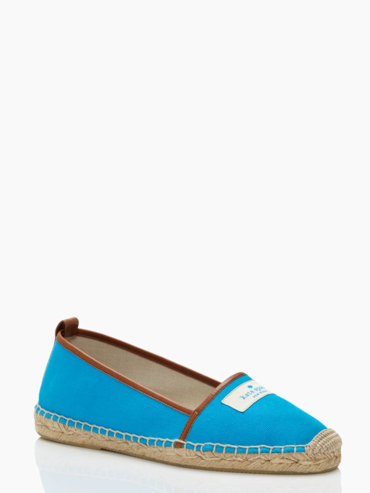 lara flat