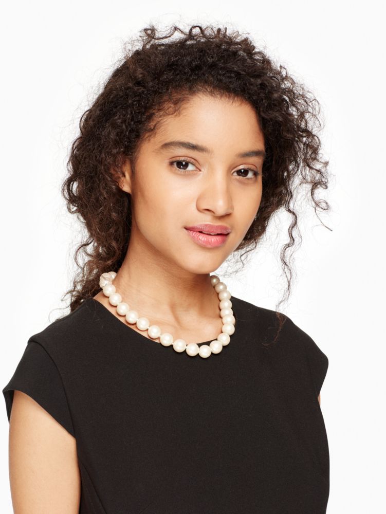 all wrapped up pearls short necklace