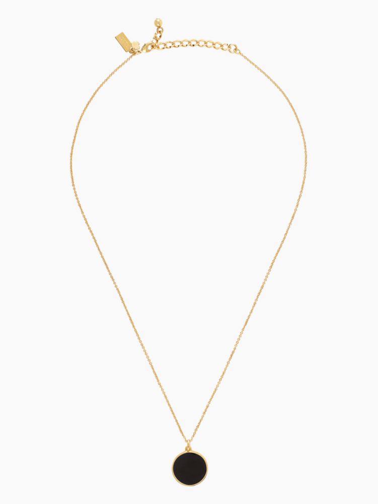 skirt the rules idiom pendant