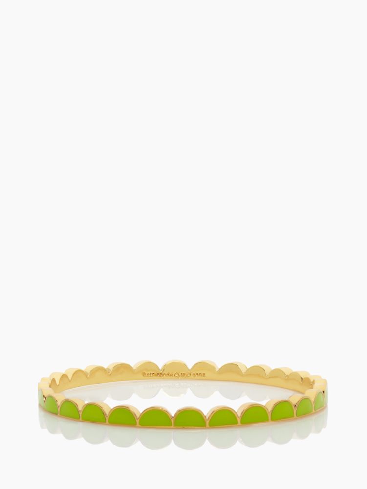 scallop thin bangle