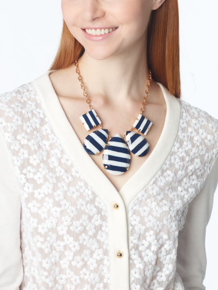 stripe setting statement necklace
