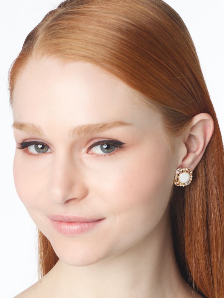 belle fleur studs