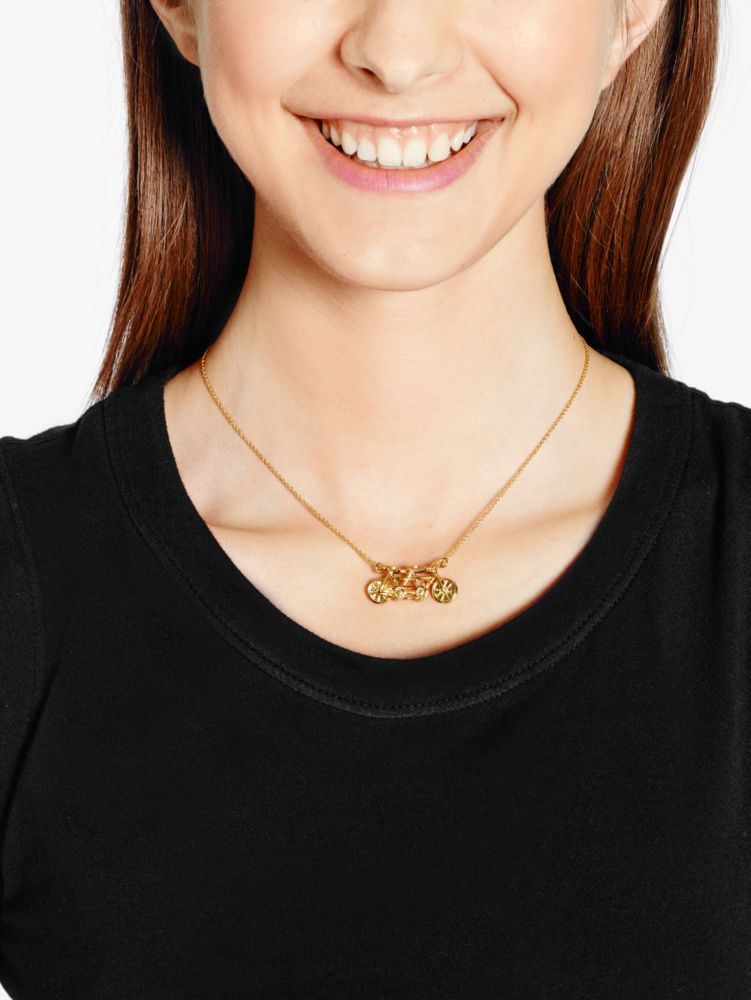 in tandem necklace