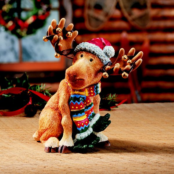 Merry Moose Sculpture
