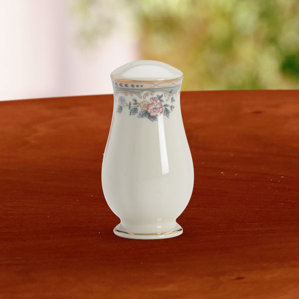 Spring Vista® Pepper Shaker