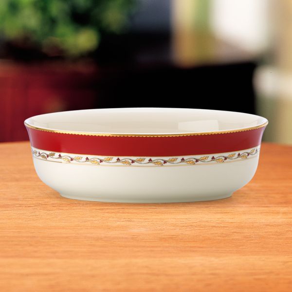 Gorham®  A Biltmore Christmas Serving Bowl