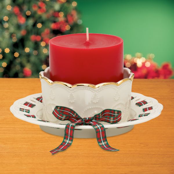 Christmas Giftables Candleholder