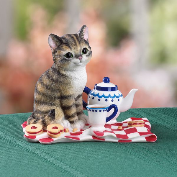 Tea Time Cat Sculpture