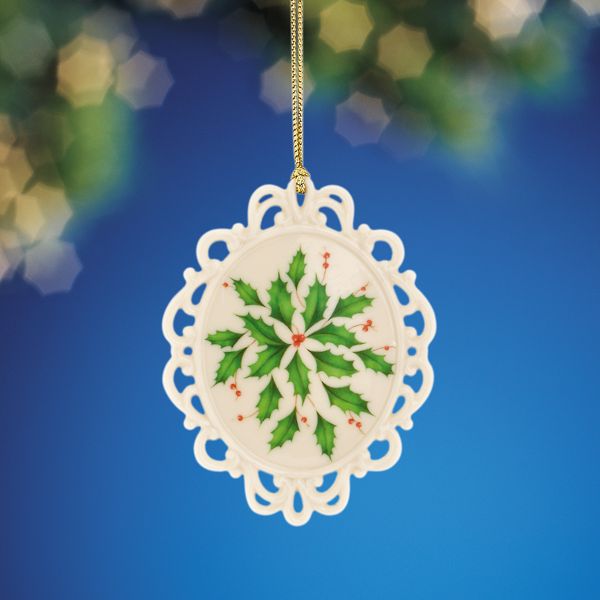 Holiday Cameo Ornament
