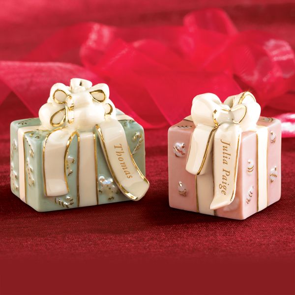 Holiday Traditions Red and Green Gift Box, Set of 2