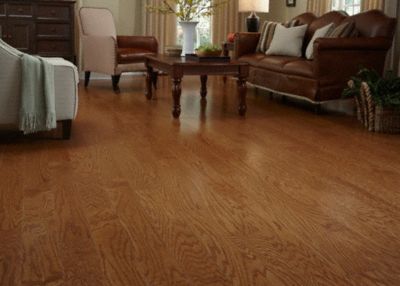 Sch�n Quick Clic Engineered&nbsp;Natural&nbsp;3/8"x4 3/4"&nbsp;Red Oak&nbsp;Quercus Rubra&nbsp;Clear Finish&nbsp;Engineered