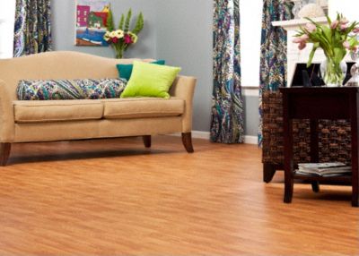 Dream Home - Charisma&nbsp;-&nbsp;9/32"x7 5/8"&nbsp;Oak&nbsp;HDF/Laminate