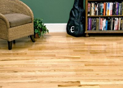 Sch�n Quick Clic Engineered&nbsp;Select&nbsp;7/16"x4 3/4"&nbsp;Red Oak&nbsp;Quercus Rubra&nbsp;Clear Finish&nbsp;Engineered